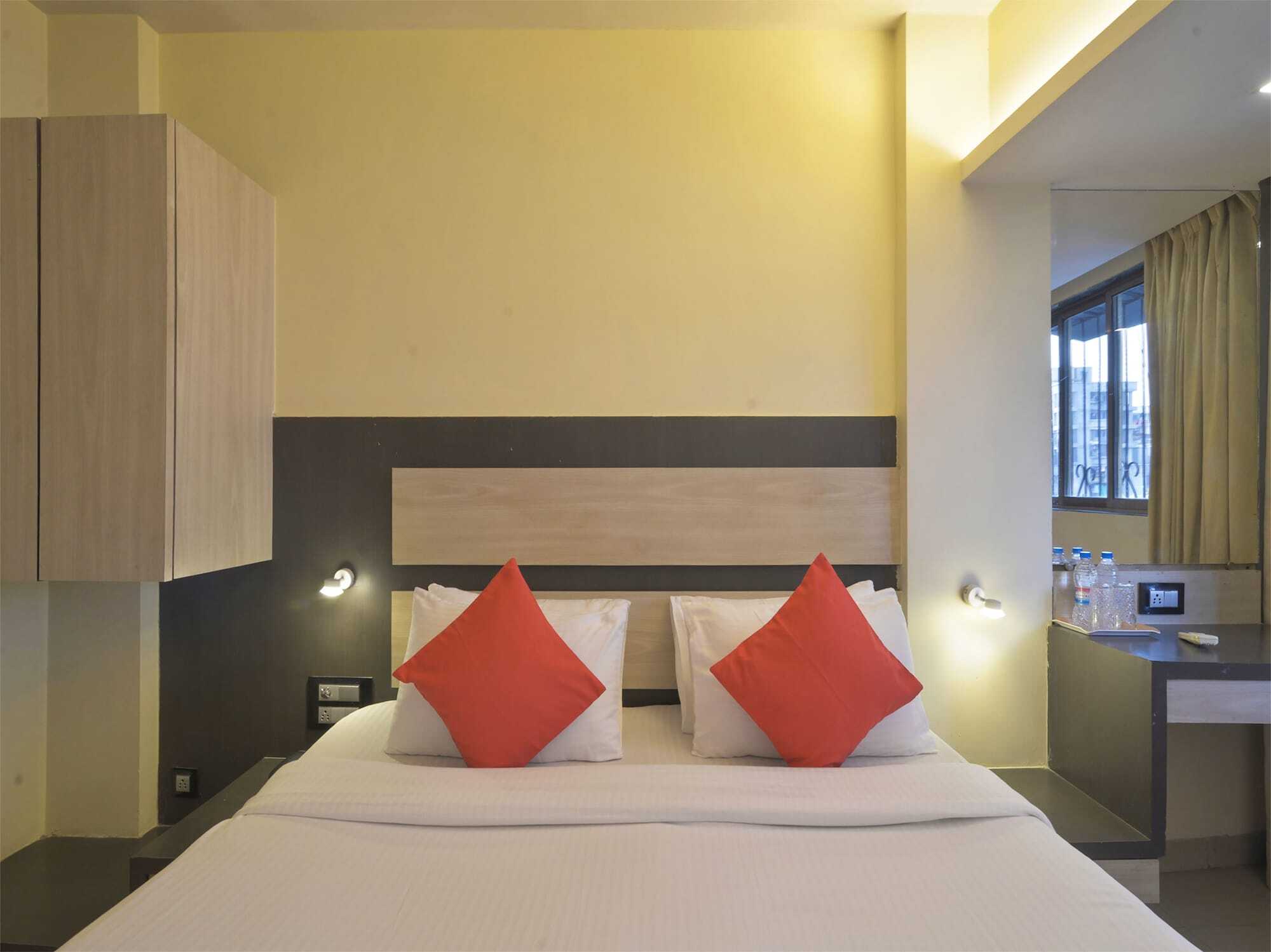 Oyo 3287 Hotel Mansarovar Navi Mumbai Exterior foto